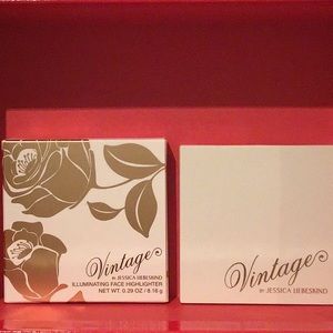 Vintage- Illuminating Face Highlighter